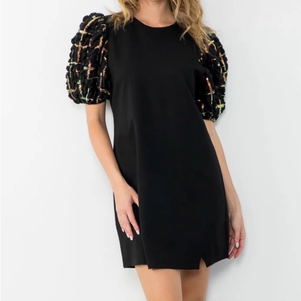 THML TEXTURED PUFF SLEEVE DRESS BlACK